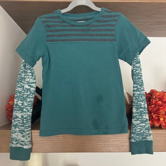 Boys Long Sleeve Athletic and Casual Tee Bundle, Thermal/Minions/Athletic - Picture 8 of 9